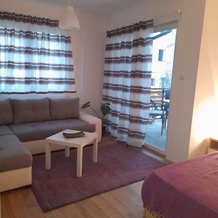 V & V Studio Apartments Ni 외부 사진