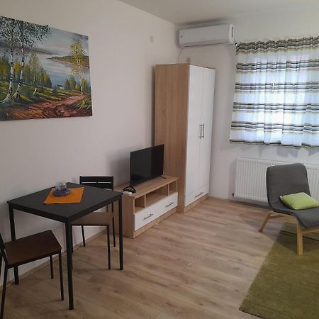 V & V Studio Apartments Ni 외부 사진