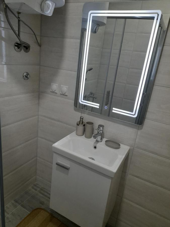 V & V Studio Apartments Ni 외부 사진