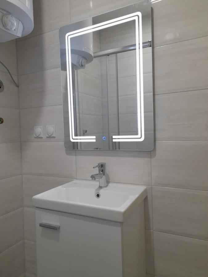 V & V Studio Apartments Ni 외부 사진