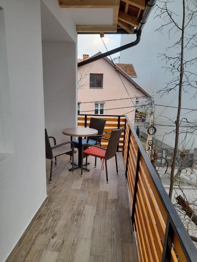 V & V Studio Apartments Ni 외부 사진