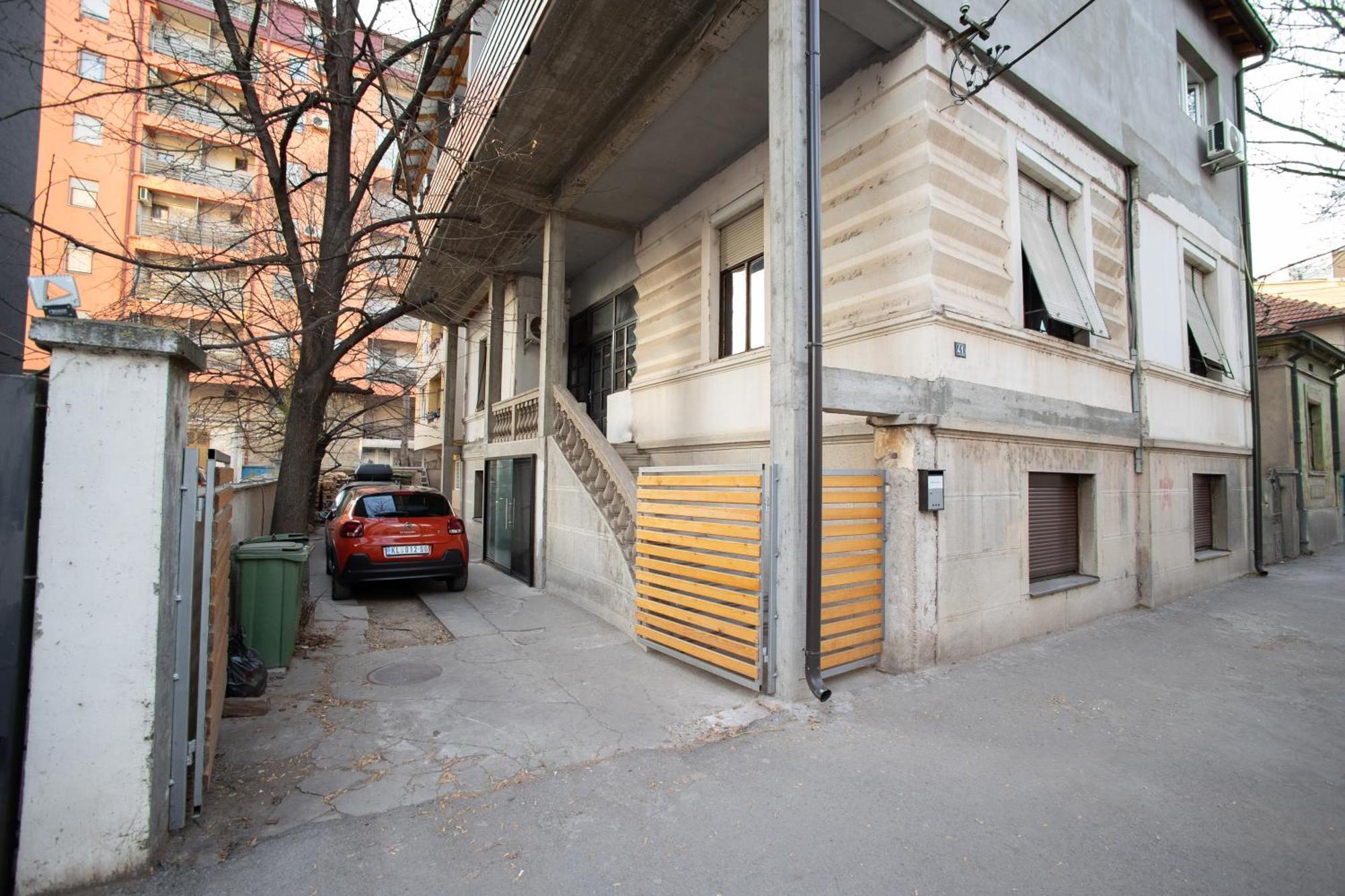 V & V Studio Apartments Ni 외부 사진